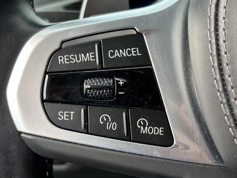 Used 2024 BMW X6 M60i AWD/4WD image 19