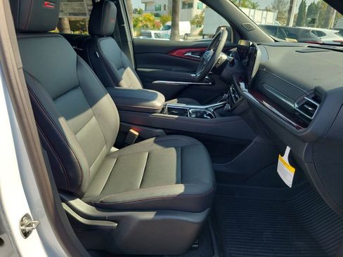 New 2026 Chevrolet Traverse Z71 image 17