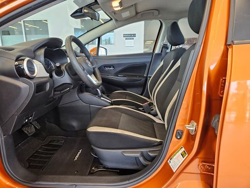 Used 2021 Nissan Versa SV image 14