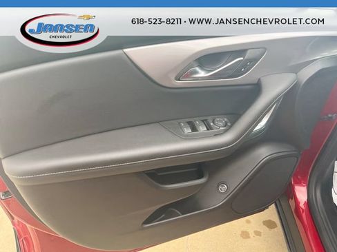 Used 2024 Chevrolet Blazer LT w/ Convenience Package FWD image 21