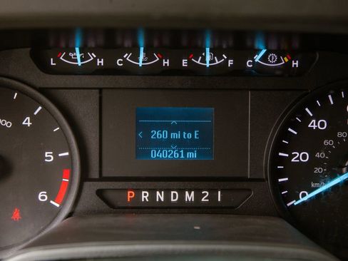 Used 2022 Ford E-450 and Econoline 450 Super Duty w/ Power Windows & Locks Group RWD image 15