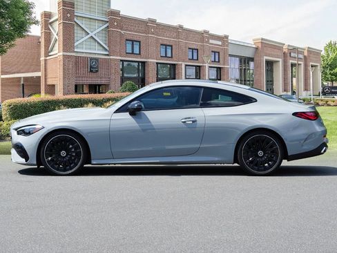 Used 2024 Mercedes-Benz CLE 300 4MATIC Coupe image 8
