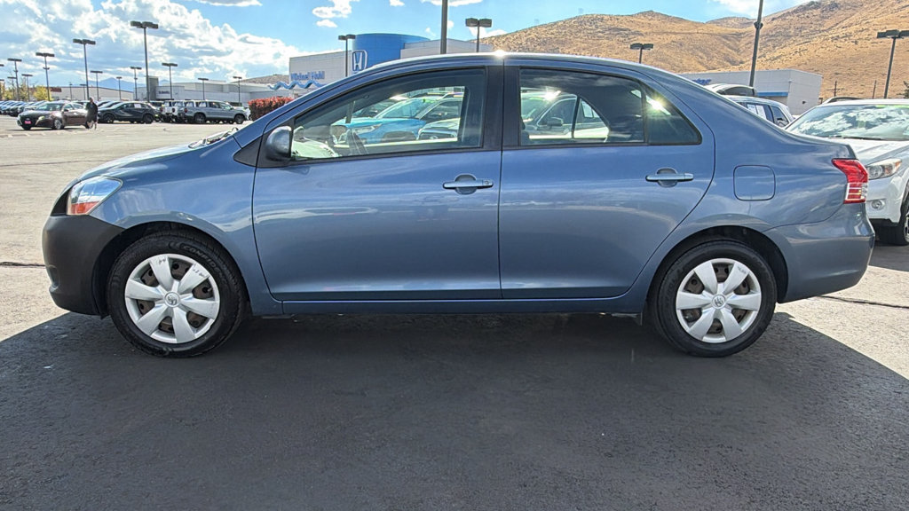 Used 2008 Toyota Yaris S FWD image 6
