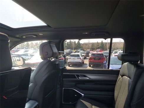 New 2026 Jeep Grand Wagoneer Limited image 10