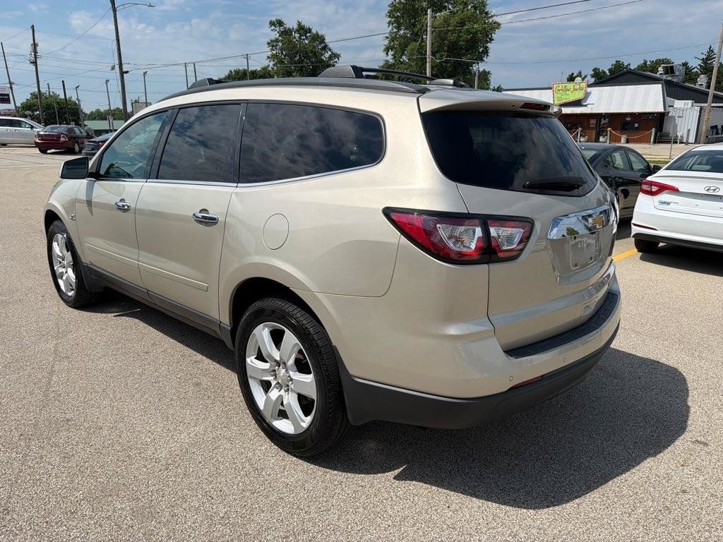 Used 2016 Chevrolet Traverse LT w/ Style and Technology Package FWD image 6