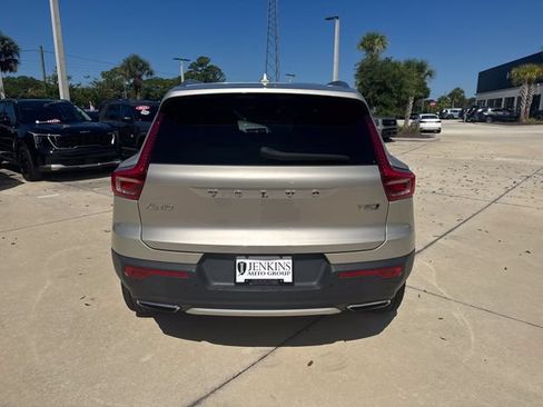 Used 2019 Volvo XC40 T5 Inscription AWD/4WD image 6