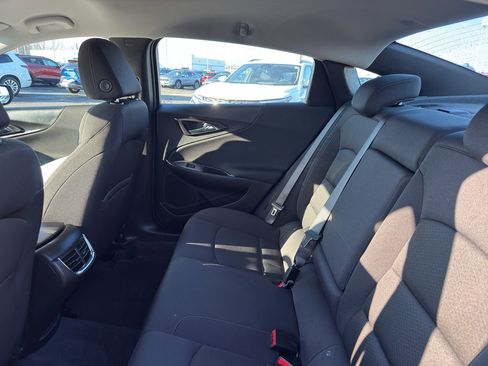 Used 2024 Chevrolet Malibu LT image 32