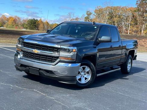 Used 2018 Chevrolet Silverado 1500 LT image 1