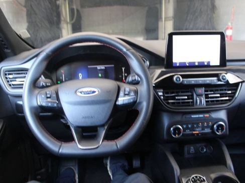 Used 2025 Ford Escape ST-Line FWD image 36