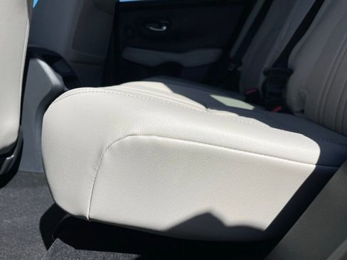 New 2026 Honda HR-V EX-L image 40