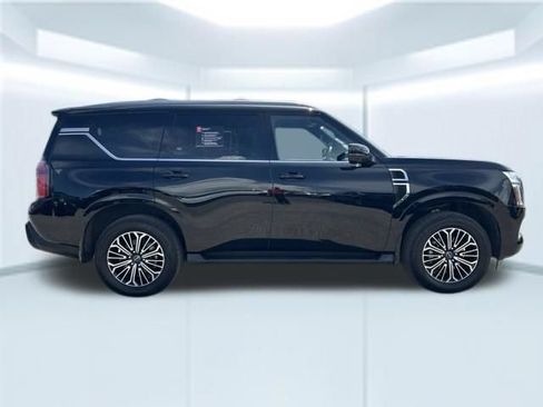 Used 2025 Nissan Armada Platinum w/ Convenience Package RWD image 5