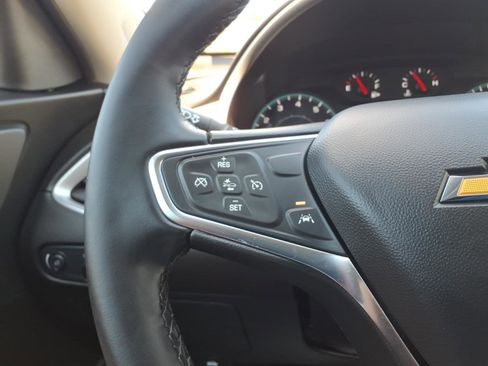 Used 2025 Chevrolet Malibu RS FWD image 19