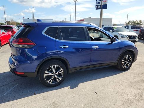 Used 2019 Nissan Rogue SV w/ Premium Package image 22
