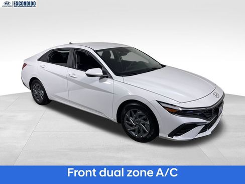 Certified 2024 Hyundai Elantra SEL FWD image 7
