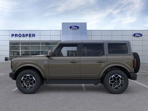 New 2025 Ford Bronco Outer Banks image 3