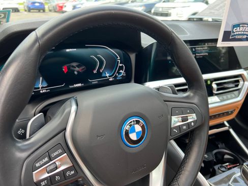 Used 2022 BMW 330e xDrive w/ Driving Assistance Package AWD/4WD image 33