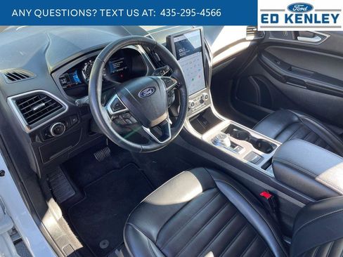 Used 2024 Ford Edge SEL image 4