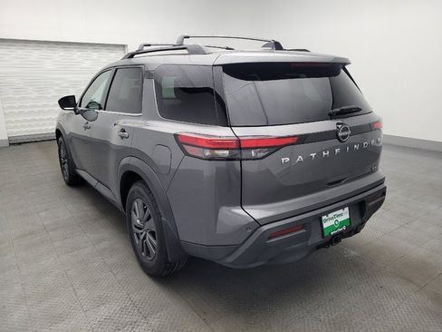 Used 2022 Nissan Pathfinder SV w/ SV Premium Package image 5