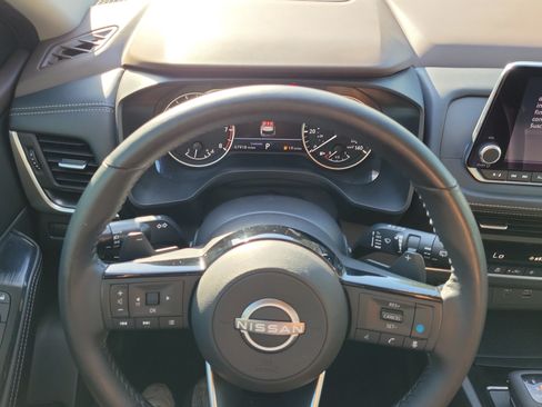 Used 2023 Nissan Rogue SV w/ SV Premium B Package FWD image 21