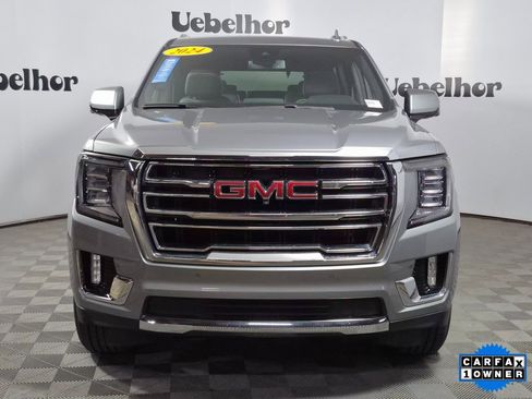 Used 2024 GMC Yukon SLT w/ SLT Luxury Package image 2