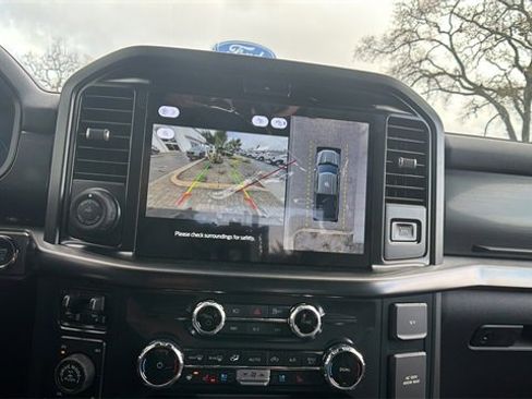 New 2025 Ford F150 Lariat w/ Equipment Group 501A Mid image 15