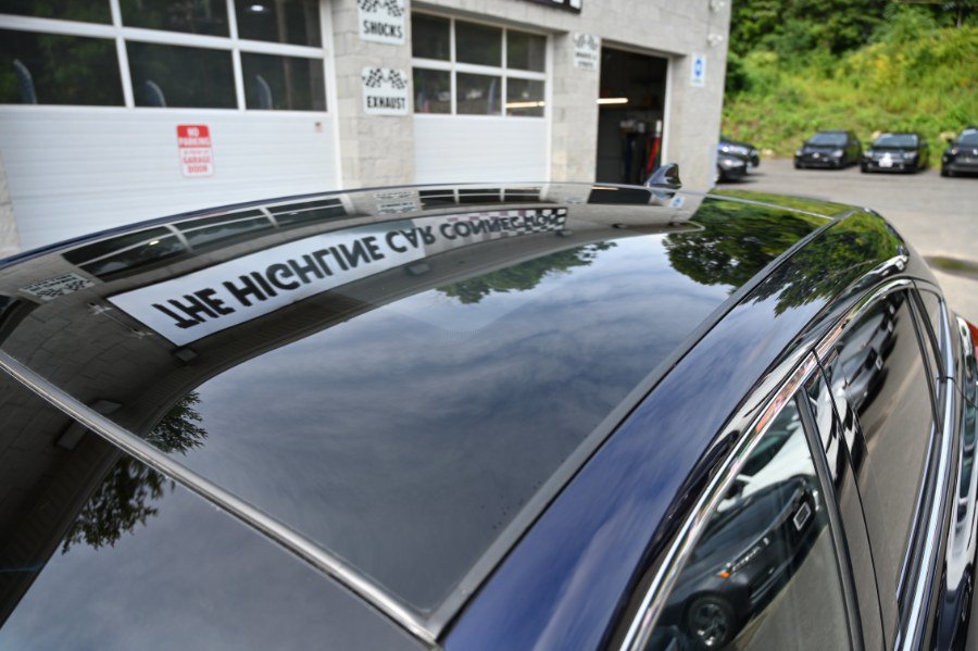 Used 2024 Toyota Venza Limited AWD/4WD image 13