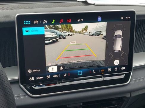New 2026 Volkswagen Tiguan SE R-Line FWD image 25