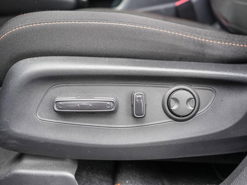Used 2025 Honda CR-V Sport image 19