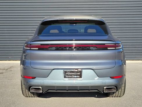New 2026 Porsche Cayenne Coupe AWD/4WD image 6
