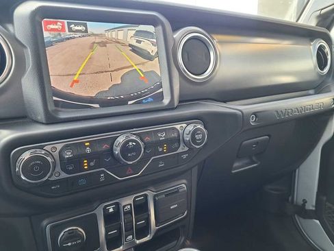 Used 2023 Jeep Wrangler Unlimited Rubicon 4xe w/ Steel Bumper Group AWD/4WD image 34