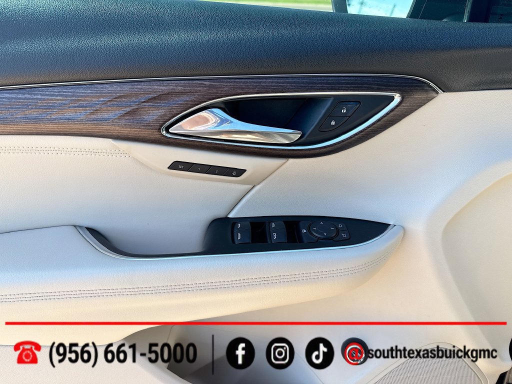 Used 2023 Buick Envision Avenir AWD/4WD image 10
