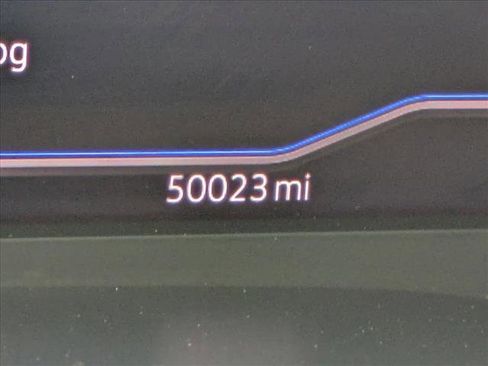 Used 2020 Volkswagen Atlas Cross Sport SEL Premium image 11