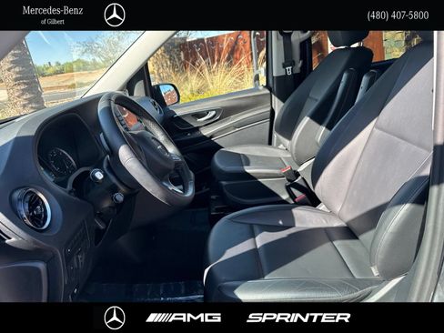 Used 2023 Mercedes-Benz Metris Passenger image 25