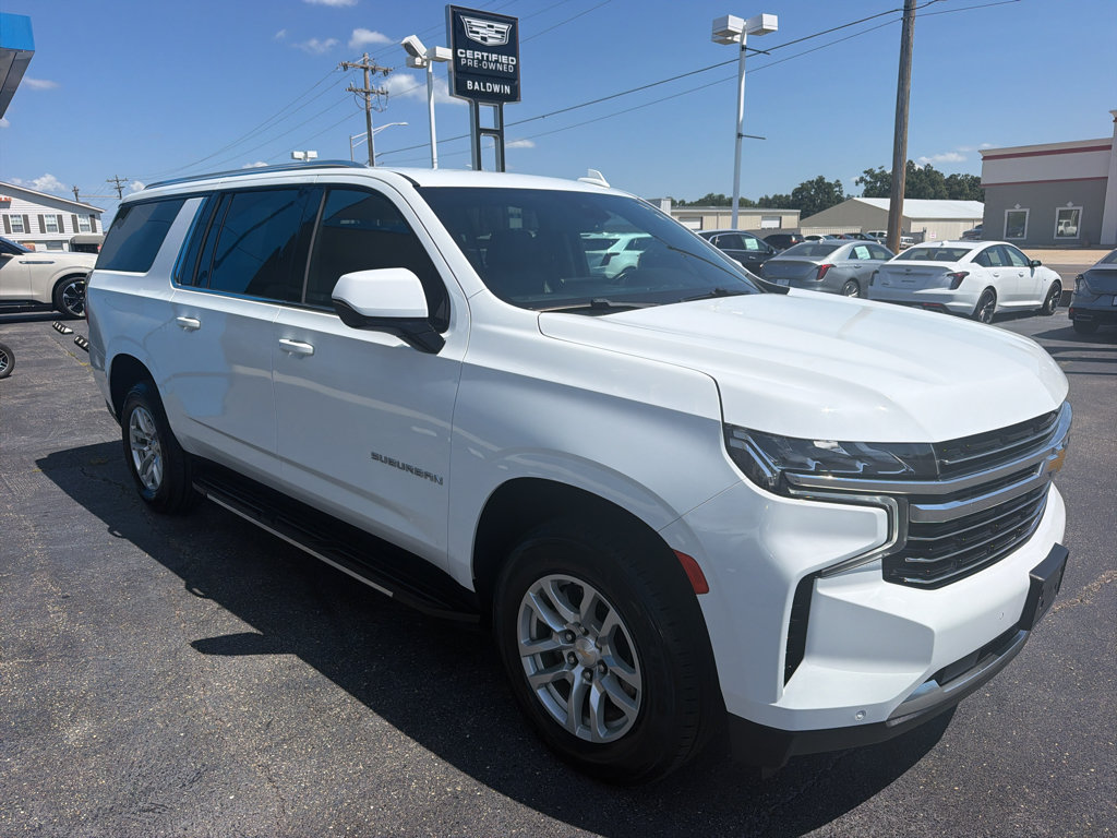 Used 2024 Chevrolet Suburban LT AWD/4WD image 3