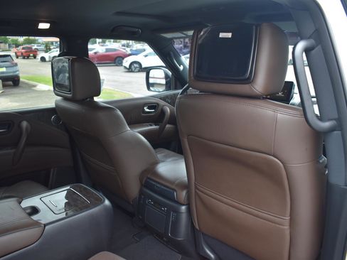 Used 2023 Nissan Armada Platinum w/ Captain's Chairs Package RWD image 74