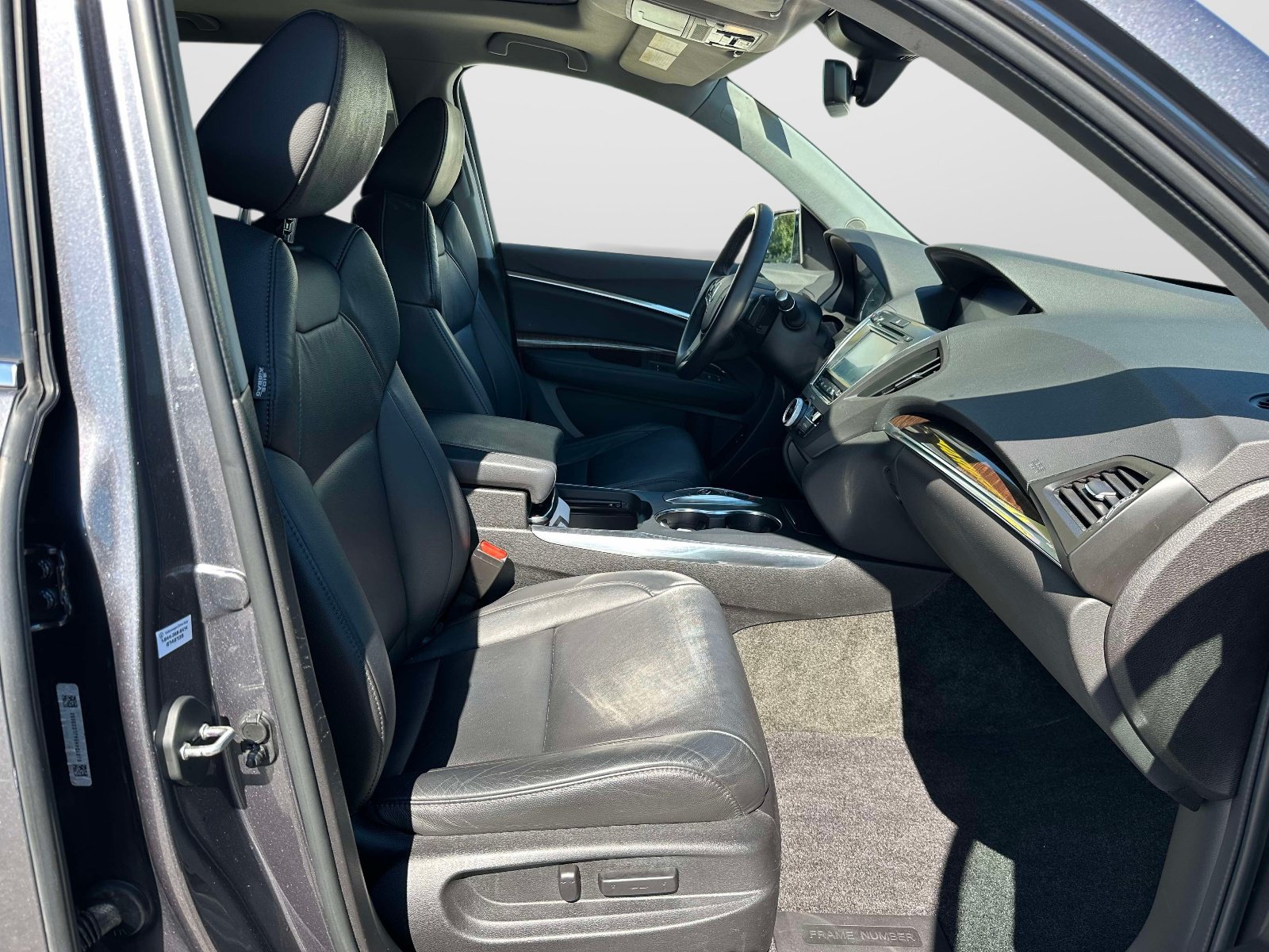 Used 2018 Acura MDX w/ Technology Package AWD/4WD image 10