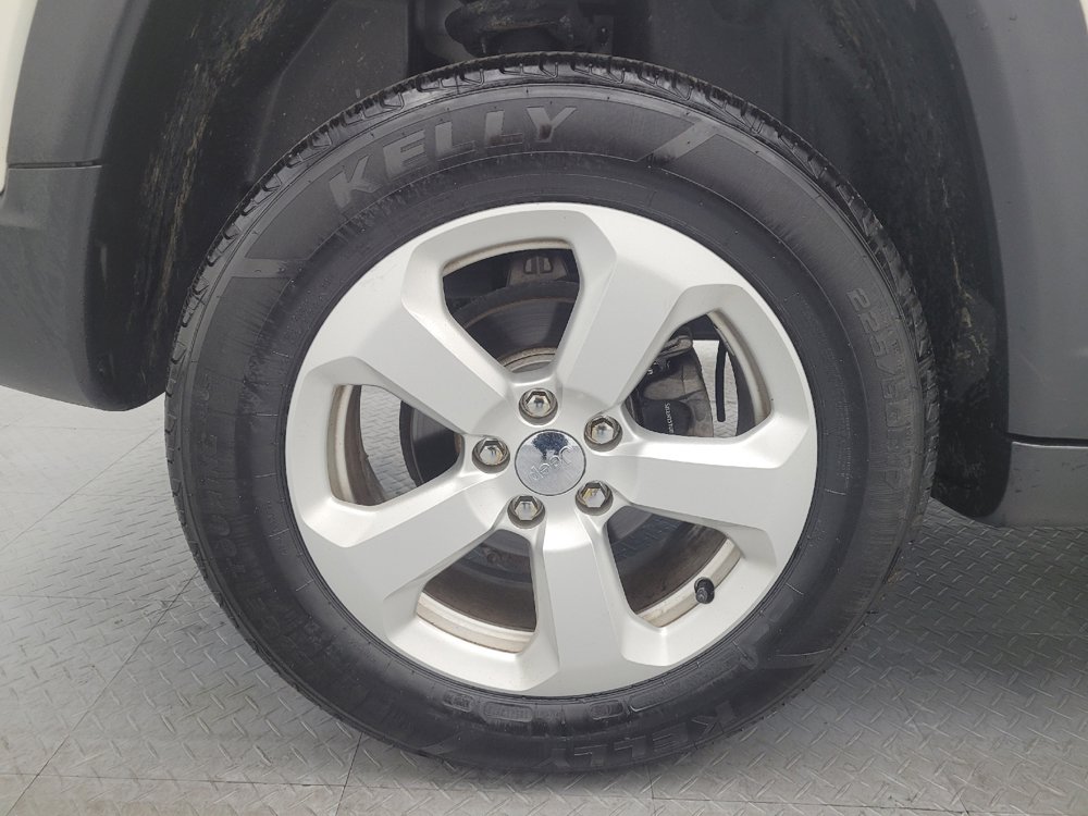 Used 2018 Jeep Compass Latitude w/ Popular Equipment Group AWD/4WD image 31