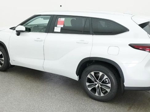 New 2026 Toyota Highlander XLE AWD/4WD image 21