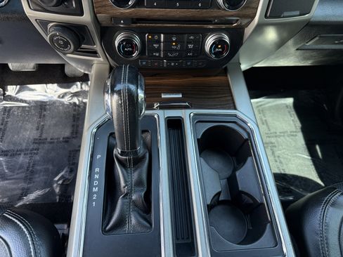 Used 2016 Ford F150 Lariat w/ Equipment Group 502A Luxury AWD/4WD image 29