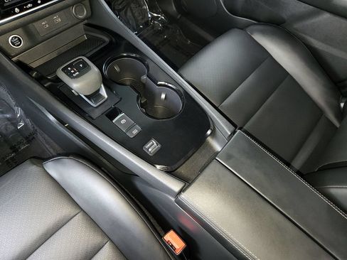 Certified 2023 Nissan Rogue SV w/ SV Premium B Package FWD image 23