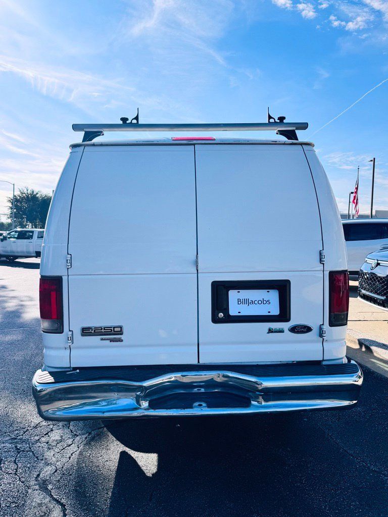 Used 2014 Ford E-250 and Econoline 250 Extended w/ Commercial Cargo Van Package RWD image 5