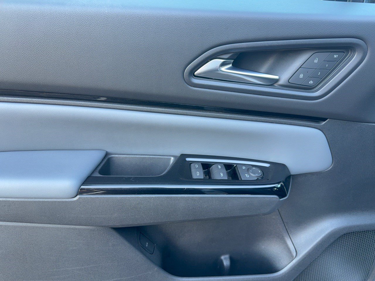 Used 2024 Honda Prologue Touring image 14