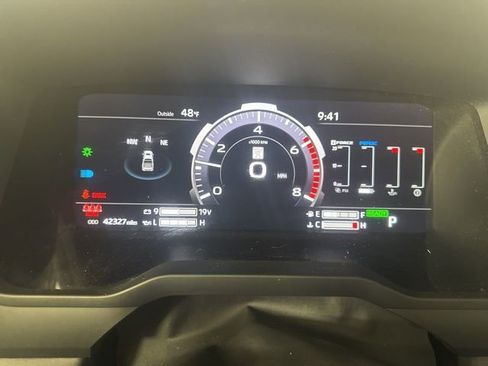 Used 2023 Toyota Tundra Platinum image 19