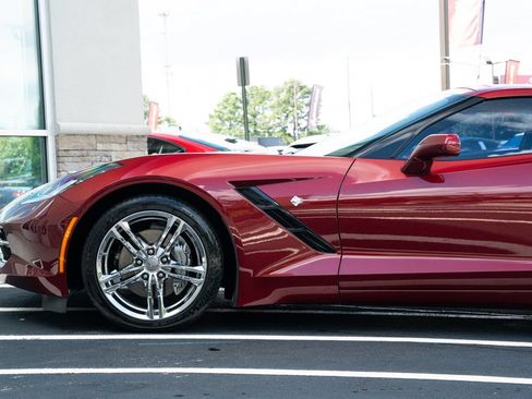 Used 2017 Chevrolet Corvette Stingray Coupe w/ 2LT Preferred Equipment Group RWD image 23