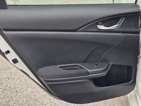 Used 2019 Honda Civic LX image 9