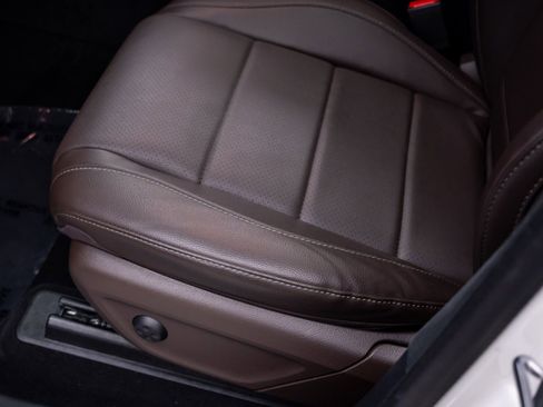 Used 2023 Mercedes-Benz GLS 450 4MATIC image 20