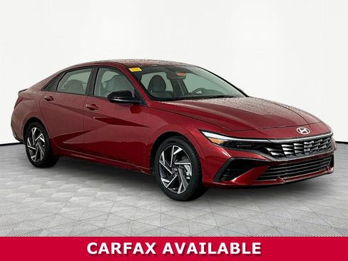 Used 2025 Hyundai Elantra Sport FWD image 3