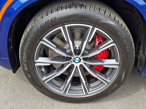 Used 2024 BMW X5 M60i AWD/4WD image 9