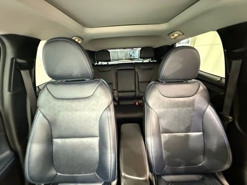 Used 2023 Chevrolet Bolt EUV Premier w/ Sun & Sound Package image 27