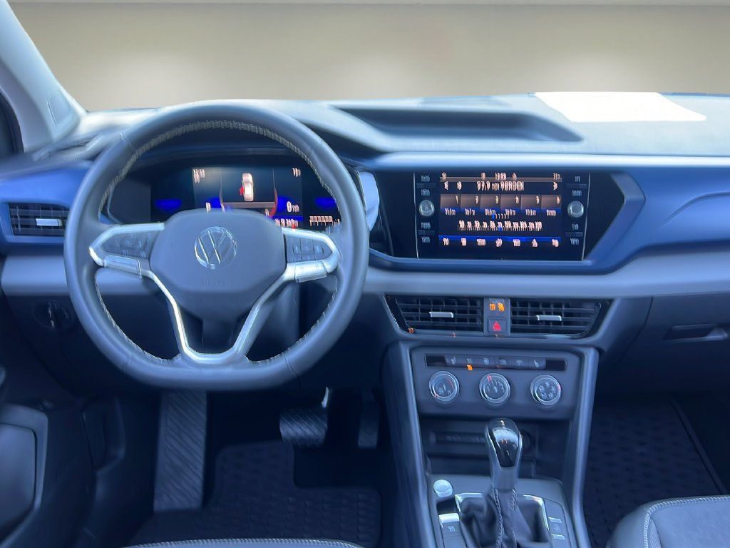 Used 2022 Volkswagen Taos SE FWD image 13